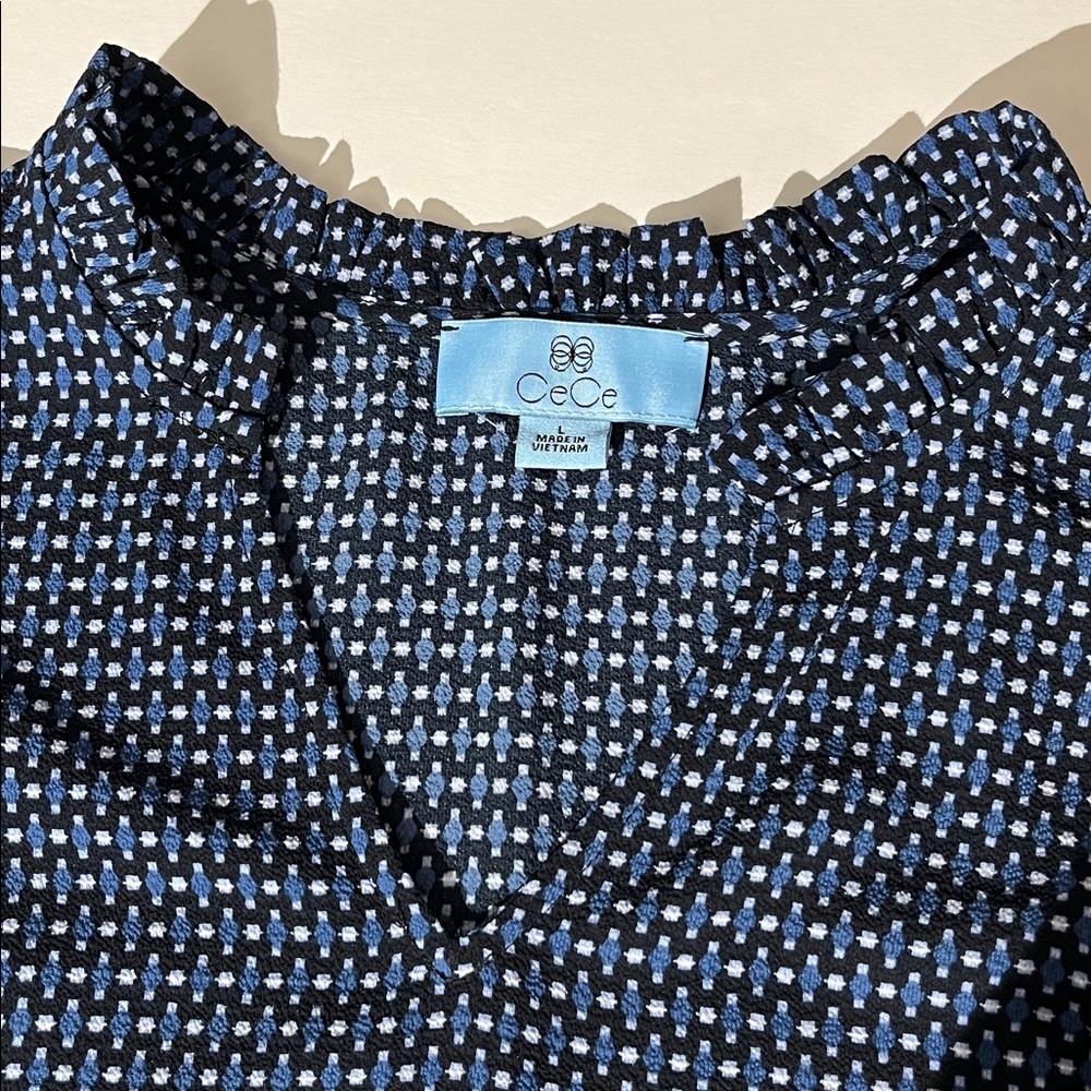 CeCe Nordstrom Blue Polka Dot Bell 3/4 Sleeves Large Blouse Casual Lightweight - Picture 2 of 5